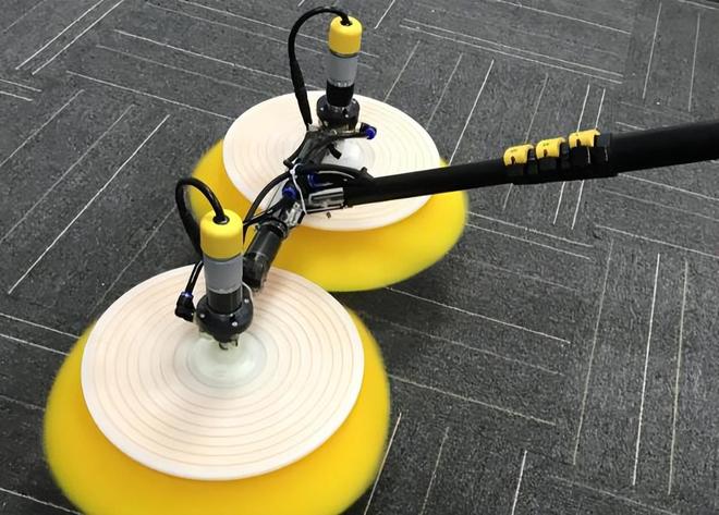 圆盘刷选择：傲群光伏圆盘清洁刷厂家