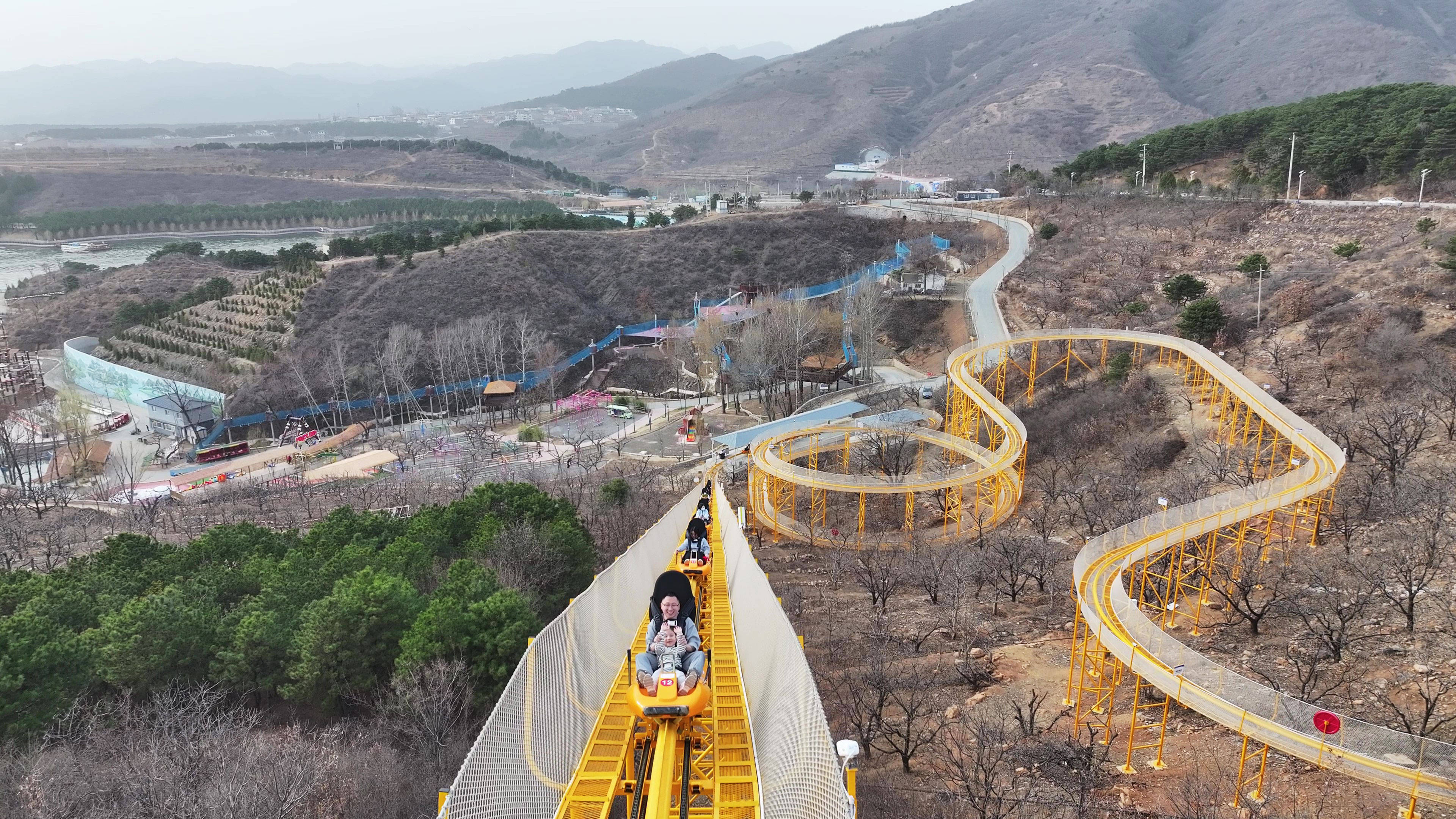 无动力空中景区滑翔飞翼：高性价比投资之选